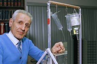 El médico que ayudó a morir a 130 pacientes y abrió el debate sobre la eutanasia en el mundo