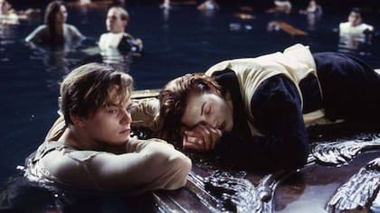 Jack (Leonardo DiCaprio) tenía sus rodillas sobre el fondo de un tanque