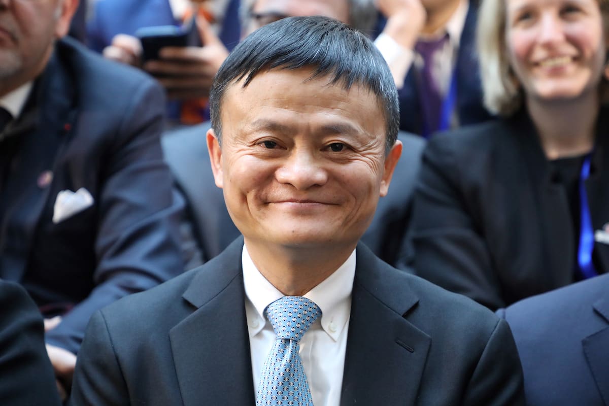 Jack Ma es un empresario chino, fundador y Presidente Ejecutivo de Alibaba Group