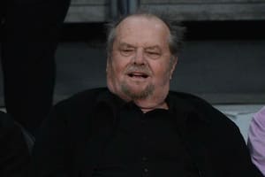 Jack Nicholson, triple ganador del Oscar, se encuentra retirado del mundo del cine, y su último film data de 2010
