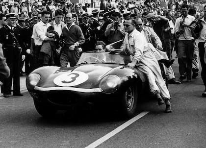El Jaguar D-Type. Los primeros con frenos delanteros de disco
