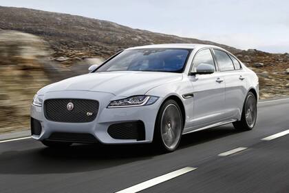 Jaguar Land Rover también anunció que desarrolla una estrategia para alcanzar la neutralidad de carbono en 2039