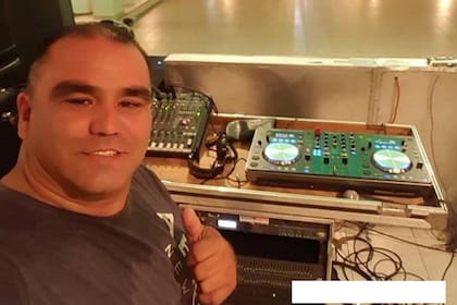 Jaime Díaz de León comenzó con dolores de cabeza y pérdida de la visión en octubre del año pasado, pero recién en febrero pudieron darle un diagnóstico certero