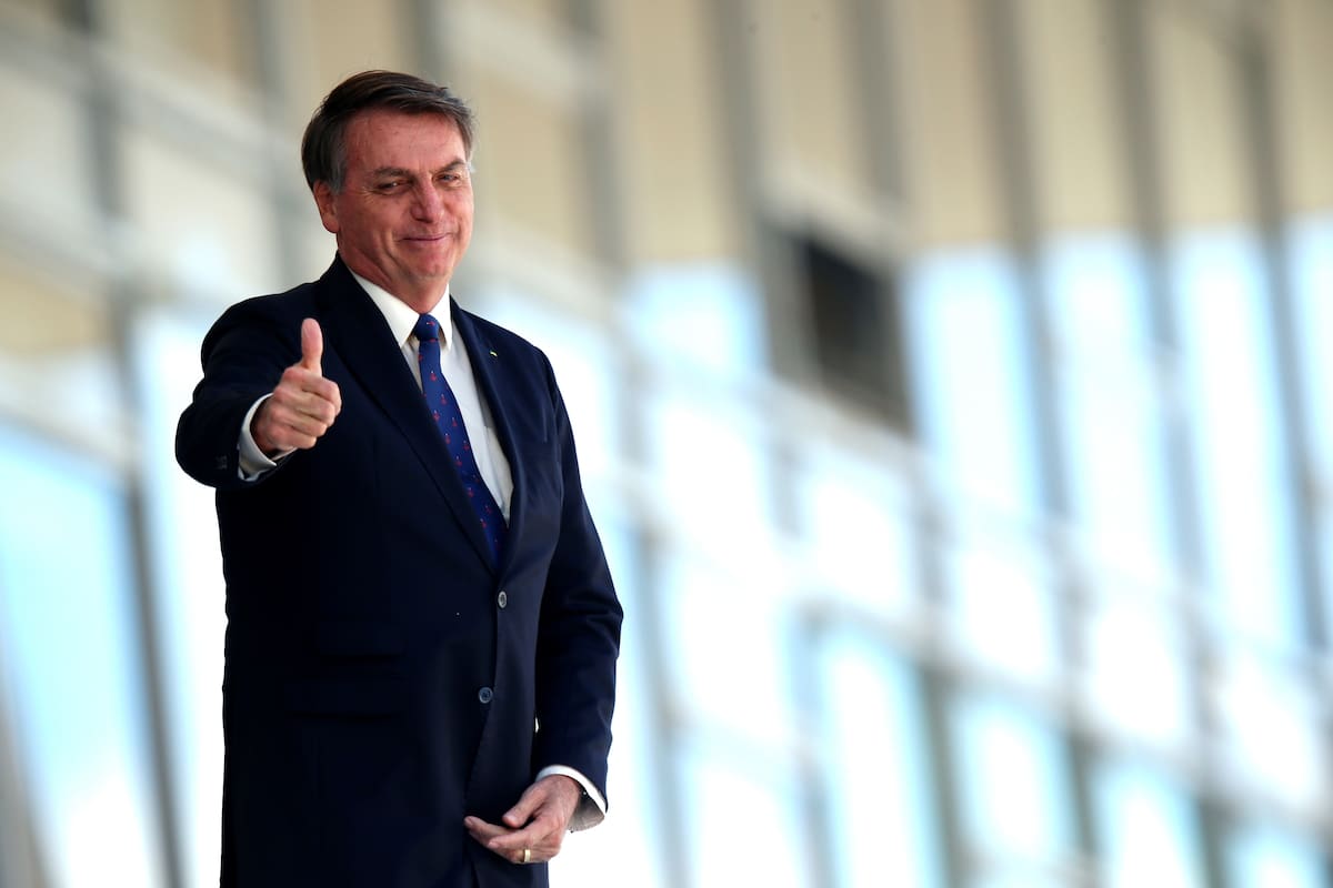 Jair Bolsonaro en la puerta del Palacio Planalto