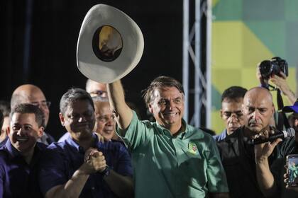 Jair Bolsonaro, en un acto de campaña en Guarulhos. (CAIO GUATELLI / Caio Guatelli / AFP)