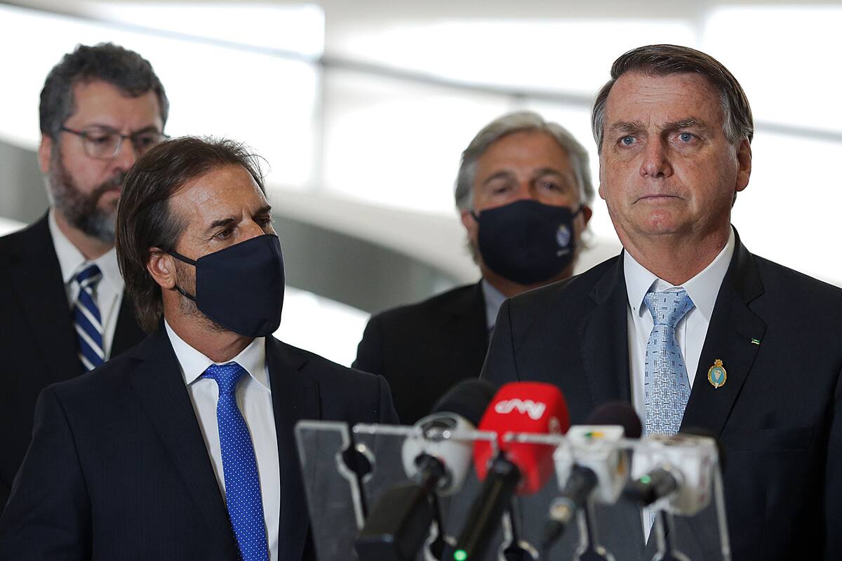 Jair Bolsonaro recibe a Luis Lacalle Pou en el Palacio del Planalto, en Brasilia