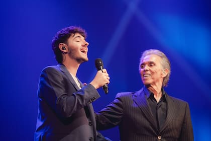 Jairo, junto a su nieto Francisco