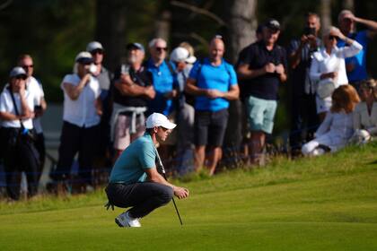 Jake Knapp lidera el Scottish Open con 64 mientras McIlroy logra 68