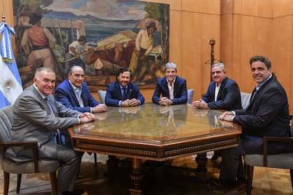 Jaldo, Francos, Sáenz, Caputo, Jalil y Catalán