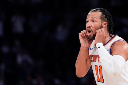 Jalen Brunson, astro de los Knicks, gana el premio al jugador decisivo del año en la NBA