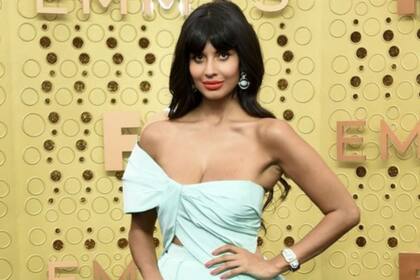 Jameela Jamil, está viviendo un cuadro de salud complejo, y lo contó en la red carpet