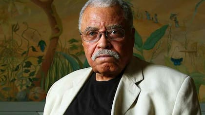 James Earl Jones (que es la voz de Darth Vader) volverá a interpretar a Mufasa