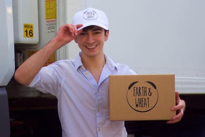 James Eid fue testigo del enorme desperdicio de comida en las panaderías y emprendió un negocio para vender pan, galletas y hasta verduras a un precio menor y ayudar al planeta