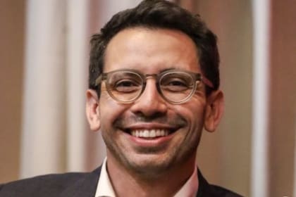 James Fishback anunció su candidatura para gobernador de Florida y mostró su intención de terminar con las visas H-1B