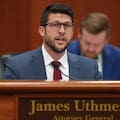 La nueva batalla judicial de Florida: solicita una cautelar para frenar a ChatGPT