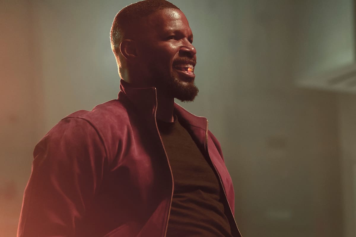 Jamie Foxx, con la pastilla mágica en la boca, en el nuevo film de Netflix, Proyecto Power