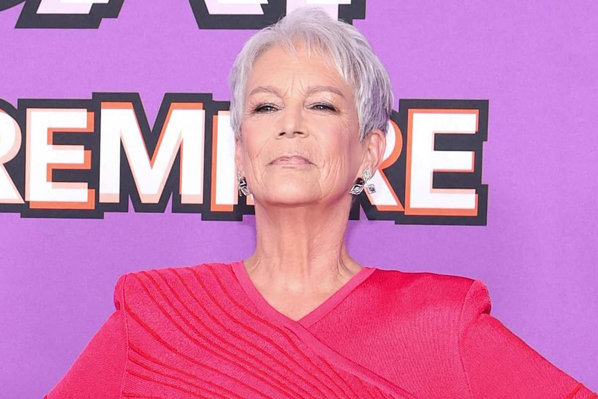 Jamie Lee Curtis apuntó duramente contra la industria cosmética y la acusó del “genocidio de una generación de mujeres”