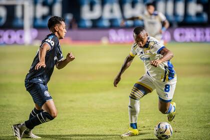 Jaminton Campaz fue, con poco, el más atrevido de Rosario Central durante el primer tiempo, mientras que en el complemento fue el único jugador que se animó a inquietar las manos de Bolcato.