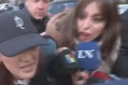 Jana Maradona llegó a los Tribunales de San Isidro