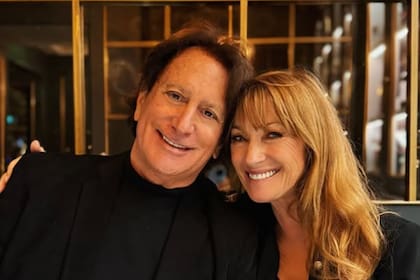 Jane Seymour está a punto de casarse por quinta vez, convencida de que su novio es el amor de su vida