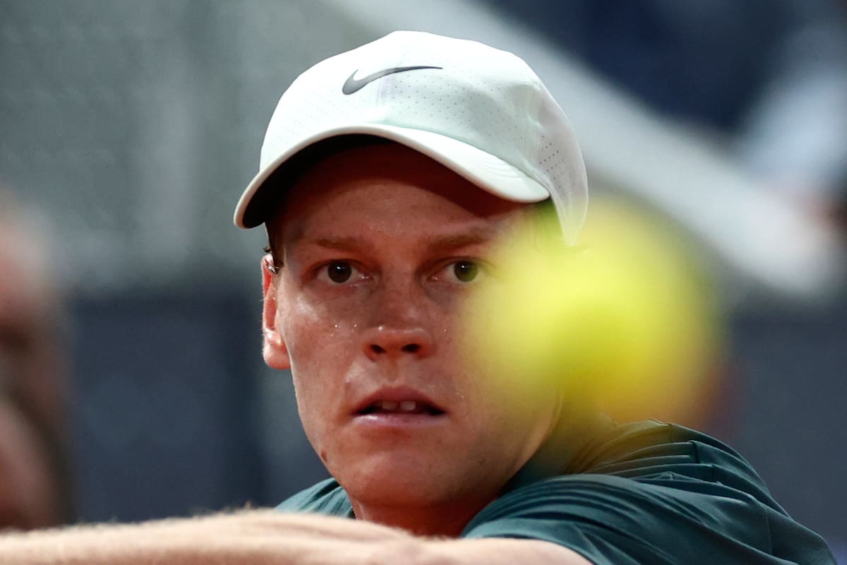 Jannik Sinner avanza a paso firme en el Masters 1000 de Roma, donde busca ser campeón por primera vez