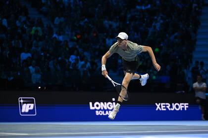 Jannik Sinner se mide ante Taylor Fritz por el torneo de Maestros, en Turín