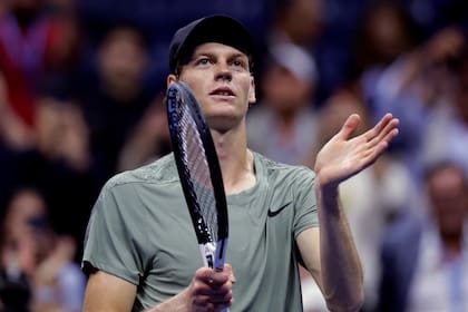 Jannik Sinner tiene 23 años y atraviesa su, hasta el momento, mejor temporada en el circuito