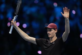 Jannik Sinner vence a Alex de Minaur y va por el campeonato de las Finales ATP
