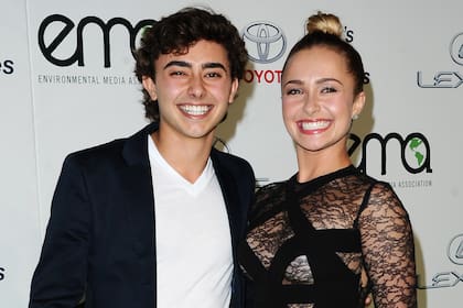 Jansen junto a su hermana, Hayden Panettiere