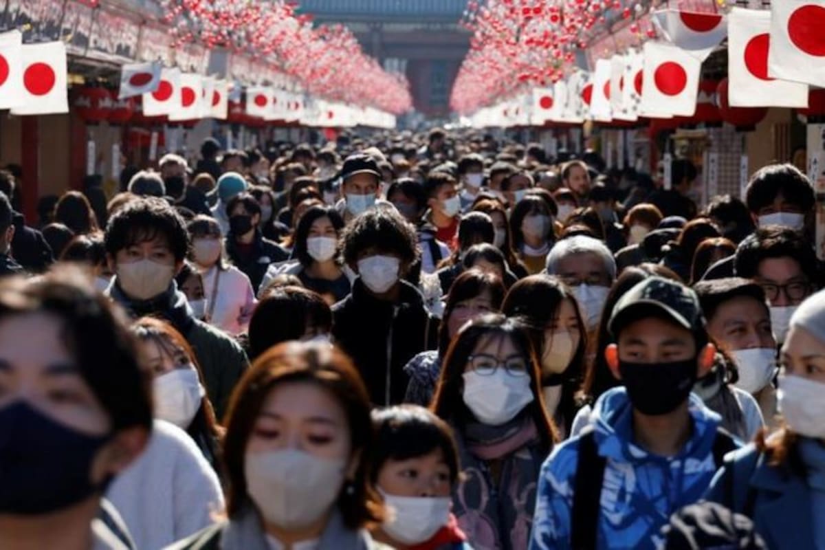 Japón aún conserva los requisitos de utilizar cubrebocas.