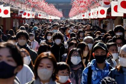 Japón aún conserva los requisitos de utilizar cubrebocas.