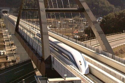 Japón experimentó desde mediados de los 90 con diversos prototipos de trenes de levitación magnética