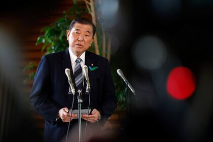 Japón reporta superávit comercial de 63.000 millones con EEUU mientras dialoga con Trump