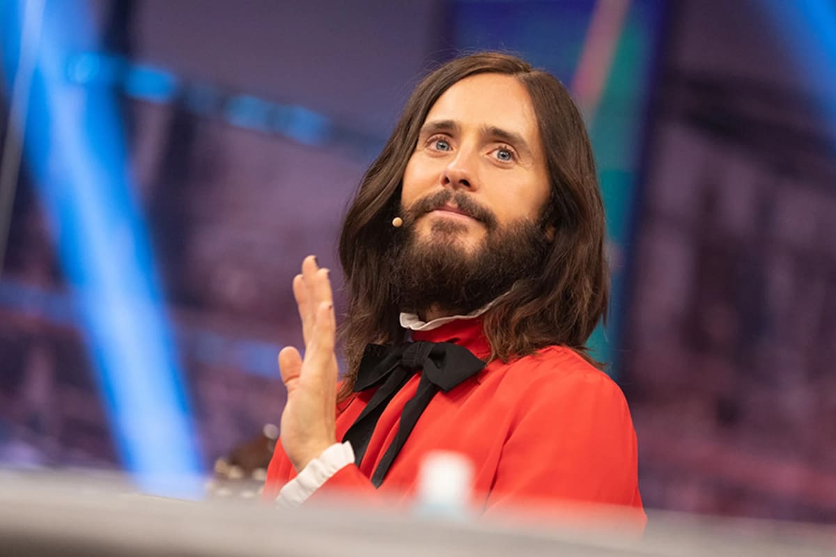 Jared Leto, entre los regalos escatológicos de un fan, su experiencia con las drogas, los amigos que perdió y la epifanía que cambió su vida