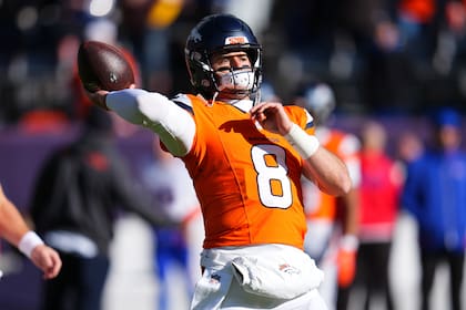 Jarrett Stidham enfrenta desafío como quarterback de los Broncos en la final de la AFC