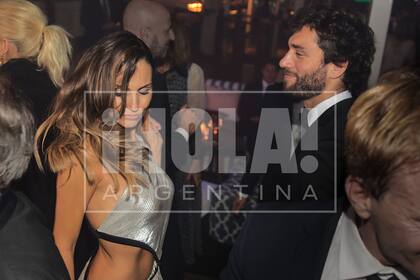El viernes 9, ella lo acompañó en la inauguración de Black, el bar que él abrió con otros socios en Juramento y Libertador.