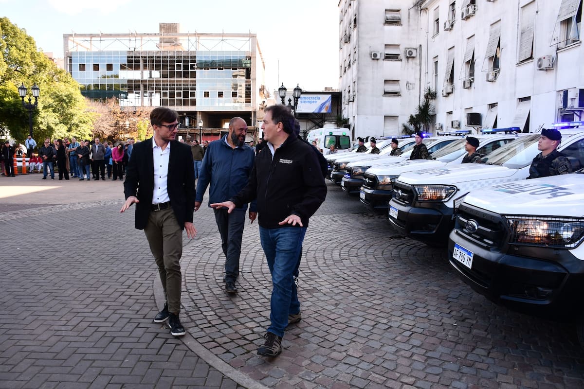 Javier Alonso, número dos de la Seguridad bonaerense, con el intendente Lucas Ghi (Morón)