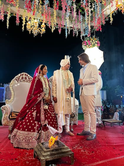 Javier en un típico casamiento en la India