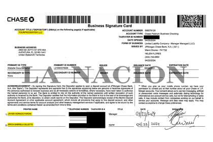 Javier Faroni y Erica Gillette aparecen como firmantes en una cuenta de TourProdEnter en JP Morgan Chase Bank