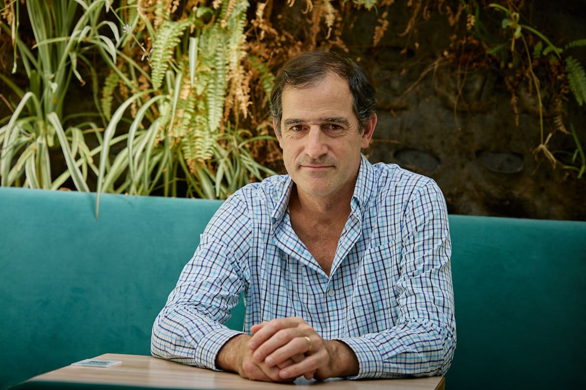 Javier Fernández Cronenbold, padre de una chica de 23 años que tiene parálisis cerebral por una mala praxis de cuando nació