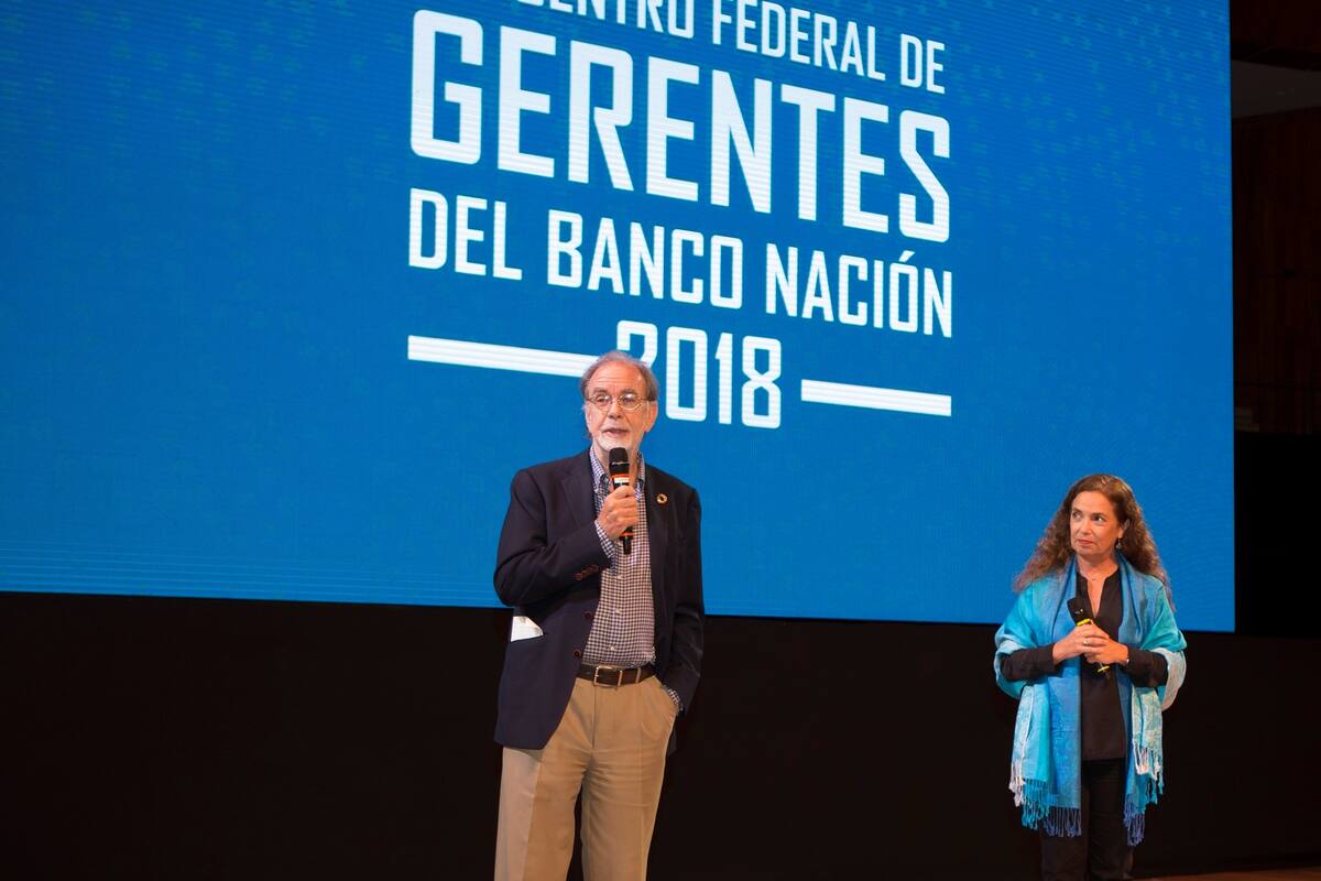 Javier González Fraga se reunió el sábado con los gerentes generales de las 634 sucursales de la entidad