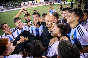 Javier Mascherano alcanzó su primer título como DT luego del quinto puesto en el Torneo Maurice Revello, anterior a este