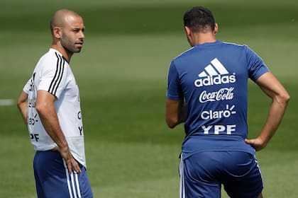 Javier Mascherano y Lionel Sacaloni en 2018 en Rusia