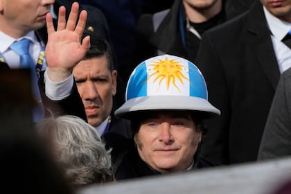 Javier Milei anunció la baja de las retenciones en la Rural