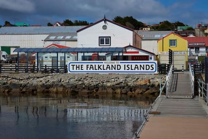 Una postal de la capital de las islas Malvinas