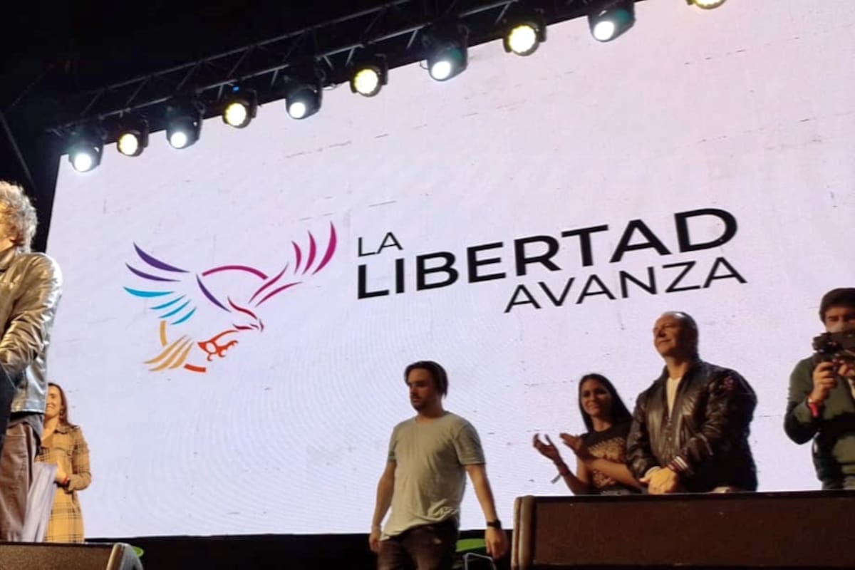 Javier Milei cerró su campaña con un acto en Parque Lezama