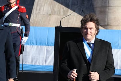 Javier Milei durante el acto por el Día de la Bandera en Rosario