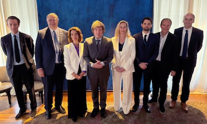Javier Milei, en París, con empresarios