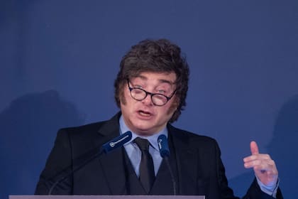 El sincericidio de Milei, el apuro de Caputo y las propuestas que emergen para afrontar el año electoral