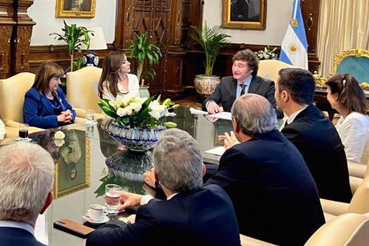 Javier Milei, en una de las primeras reuniones de gabinete de su gestión